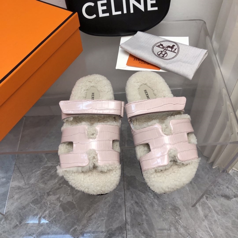H**mes slippers